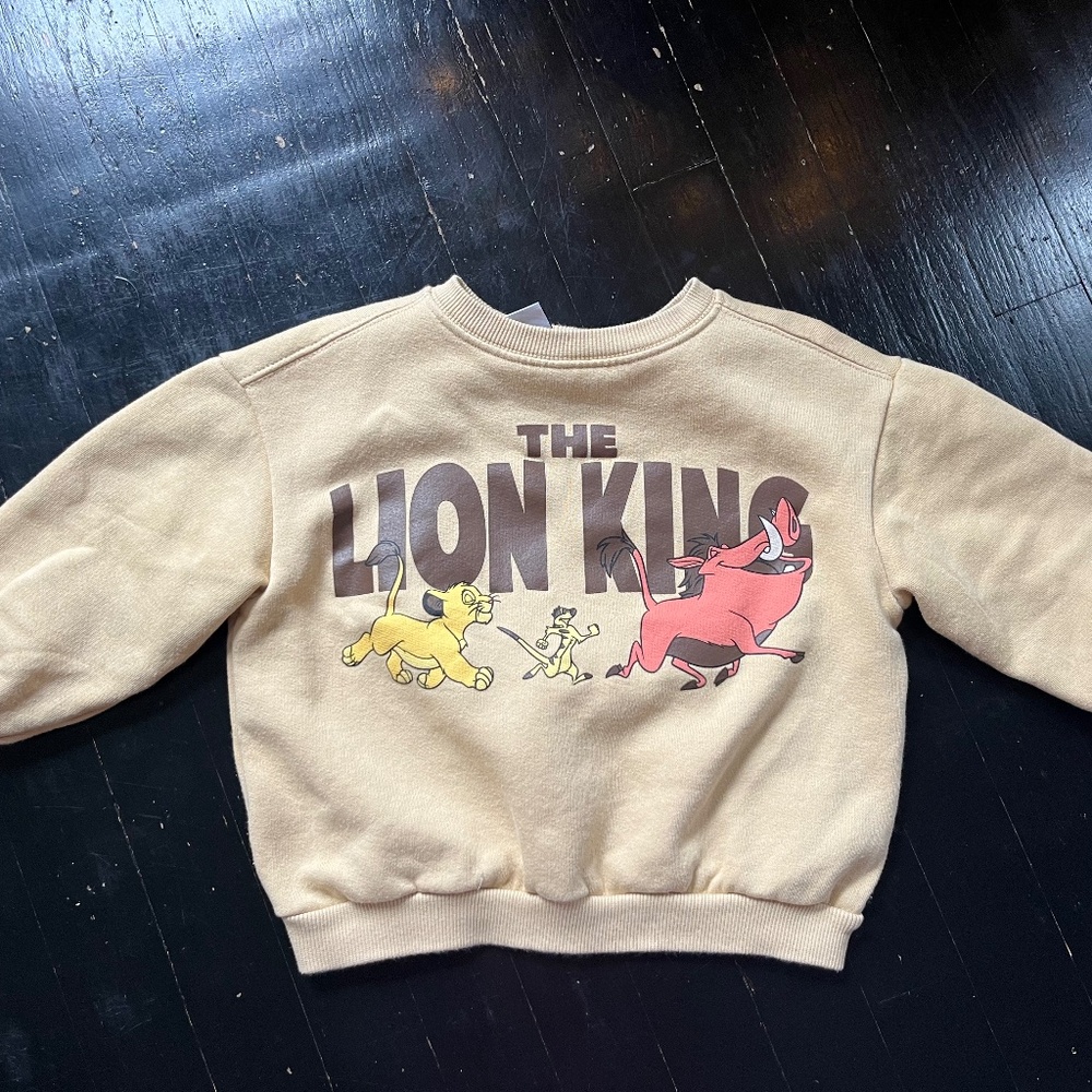 Sweatshirt